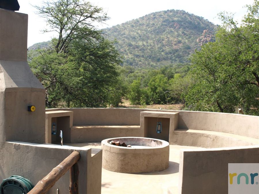 Black Rhino 5 Bedroom luxury lodge IDP02 - Photo 2
