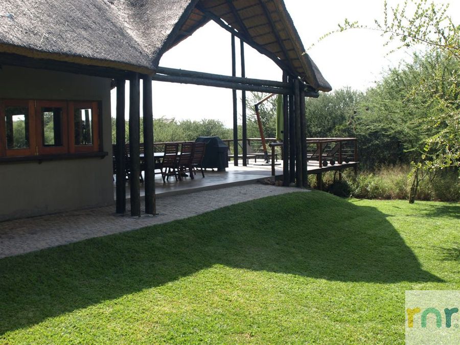 Black Rhino 5 Bedroom luxury lodge IDP02 - Photo 4