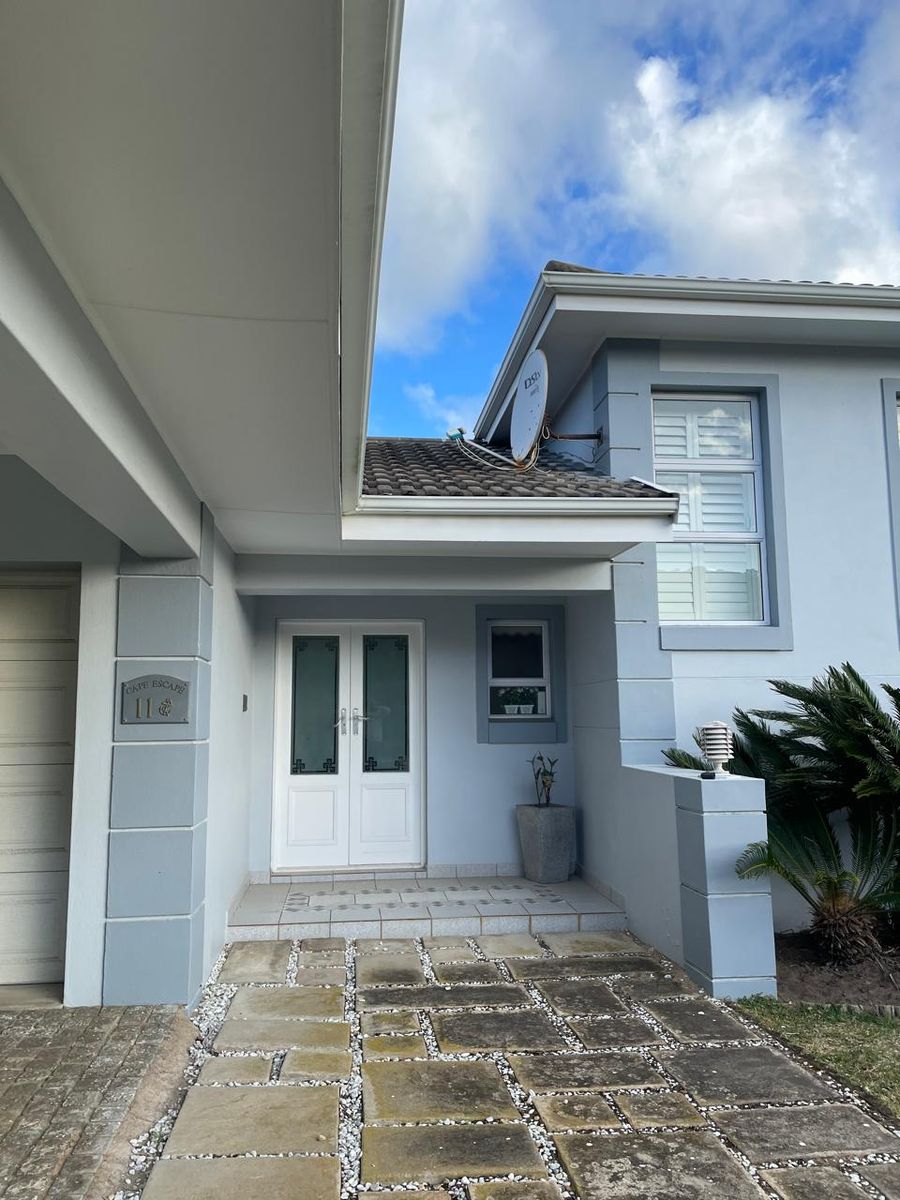 the Glentana Ocean House - 4 Bedroom - Photo 4