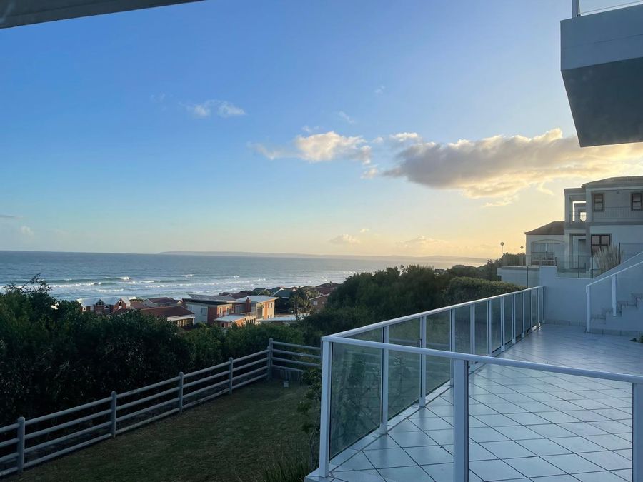 the Glentana Ocean House - 4 Bedroom - Photo 2