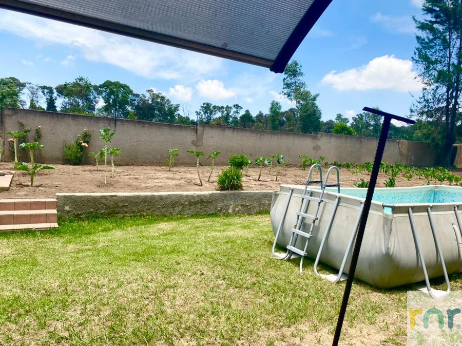 A Spacious farm style Home with Beautiful Gardens - Photo 5