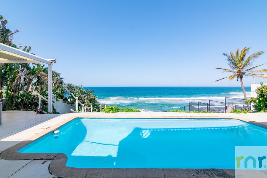 Four Bedroom Main & 2 Bedroom Cottage Ballito Beachfront - KTL1 - Photo 5