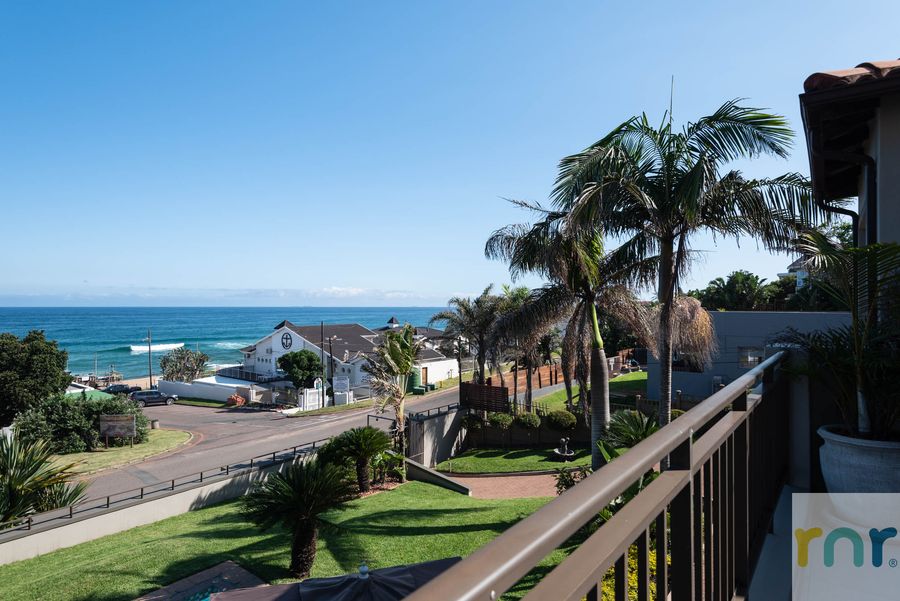 Shangri-La 6 Bedroom Ballito Beachfront KBW1 - Photo 4