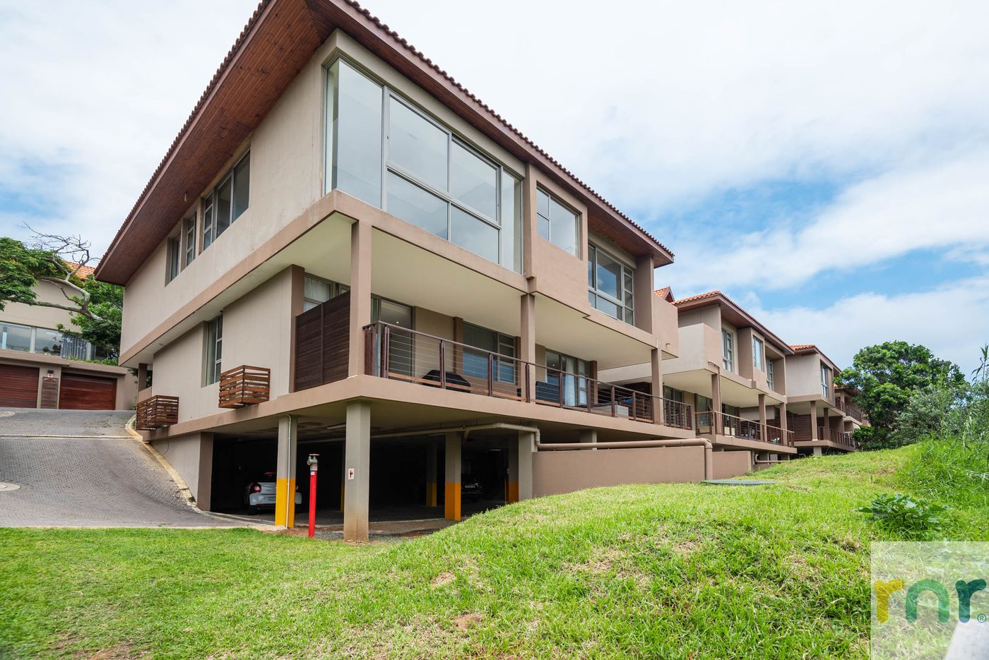Zimbali 3 bedroom Setai Beach Estate ZKY1