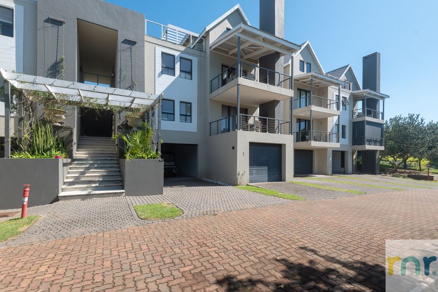 Prince's Grant, Elegant 3 Bedroom Apartment