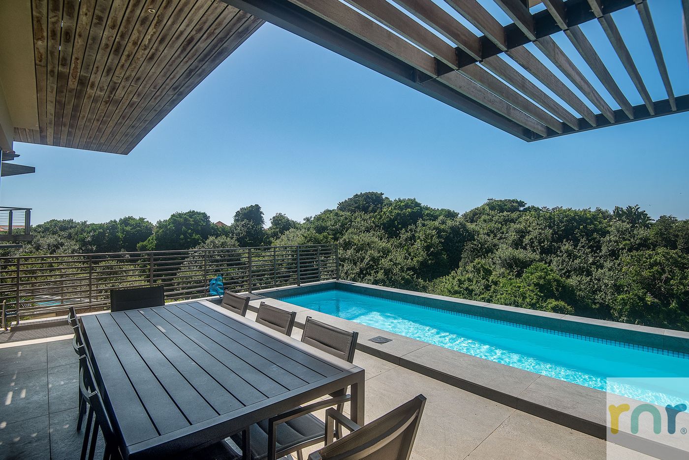 Modern 16 Oceans Edge, 4 Bedroom Home, Zimbali