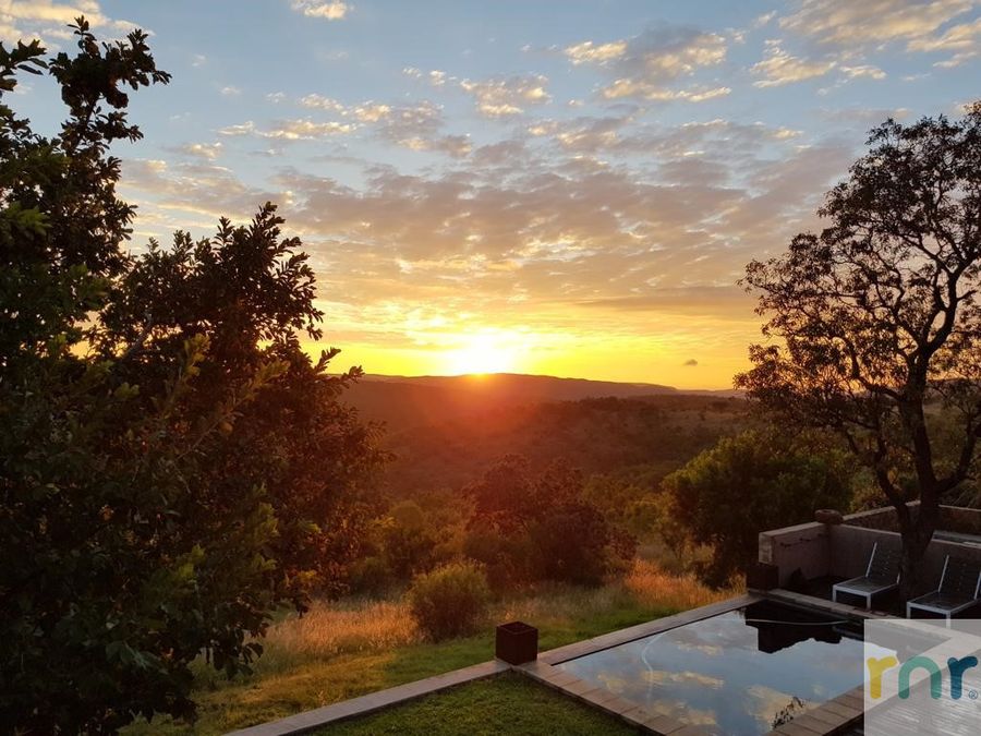 Elements 4 Bedroom with Views IGT1