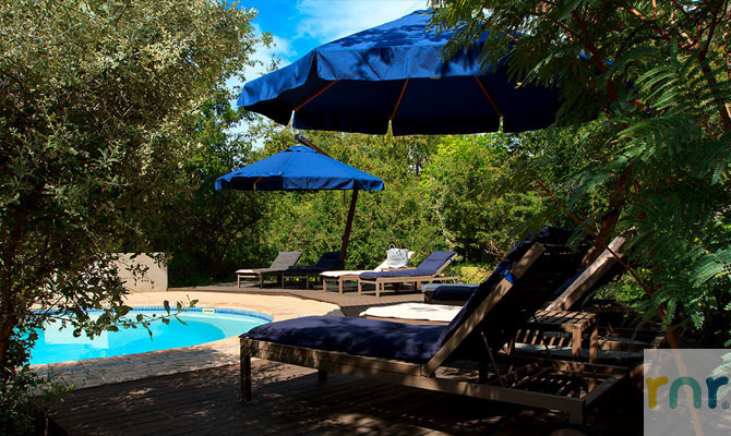 Black Rhino 5 Bedroom luxury lodge IDP02